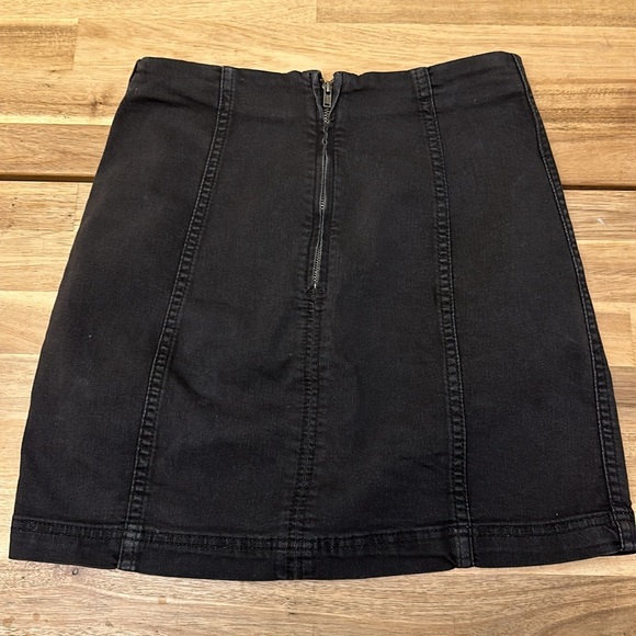 <3 Free People | Denim Mini Skirt Size 4 - Picture 5 of 5